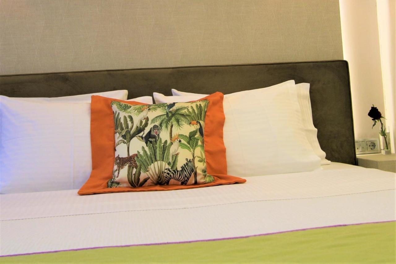 Aiolos Apartments Ermou 64 2Nd Floor Suites Athene Buitenkant foto