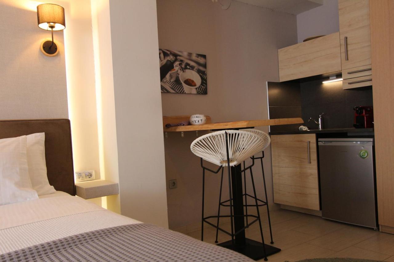 Aiolos Apartments Ermou 64 2Nd Floor Suites Athene Buitenkant foto