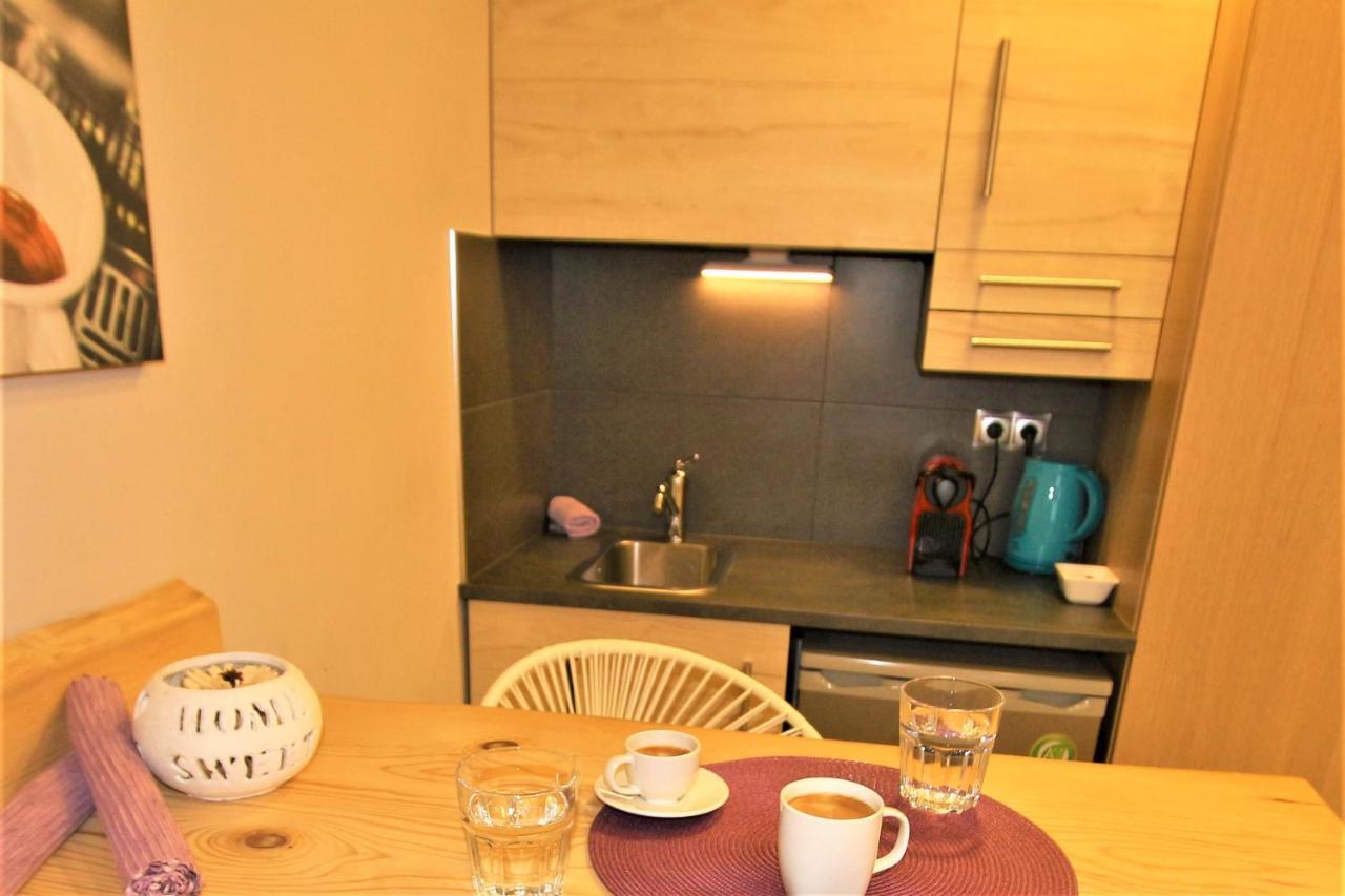 Aiolos Apartments Ermou 64 2Nd Floor Suites Athene Buitenkant foto